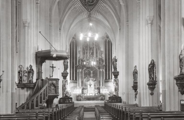 Vooroorlogse kerk